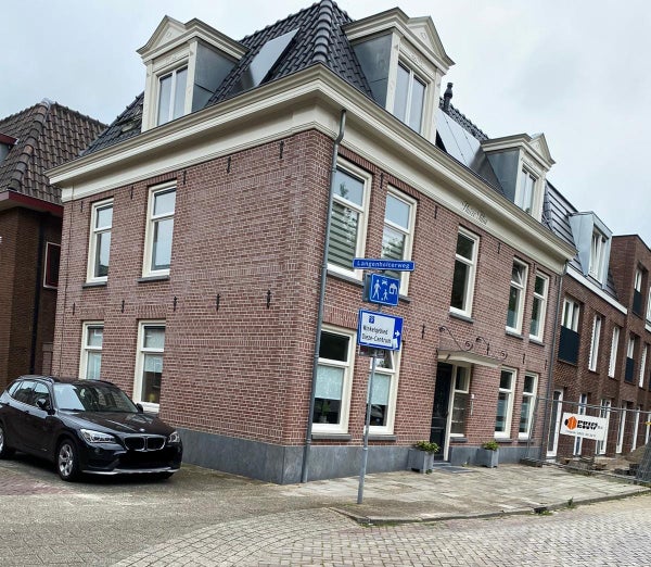 studios for rent on Schoolstraat