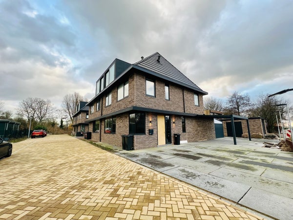View photo 1/122 of house in Zwanenburg
