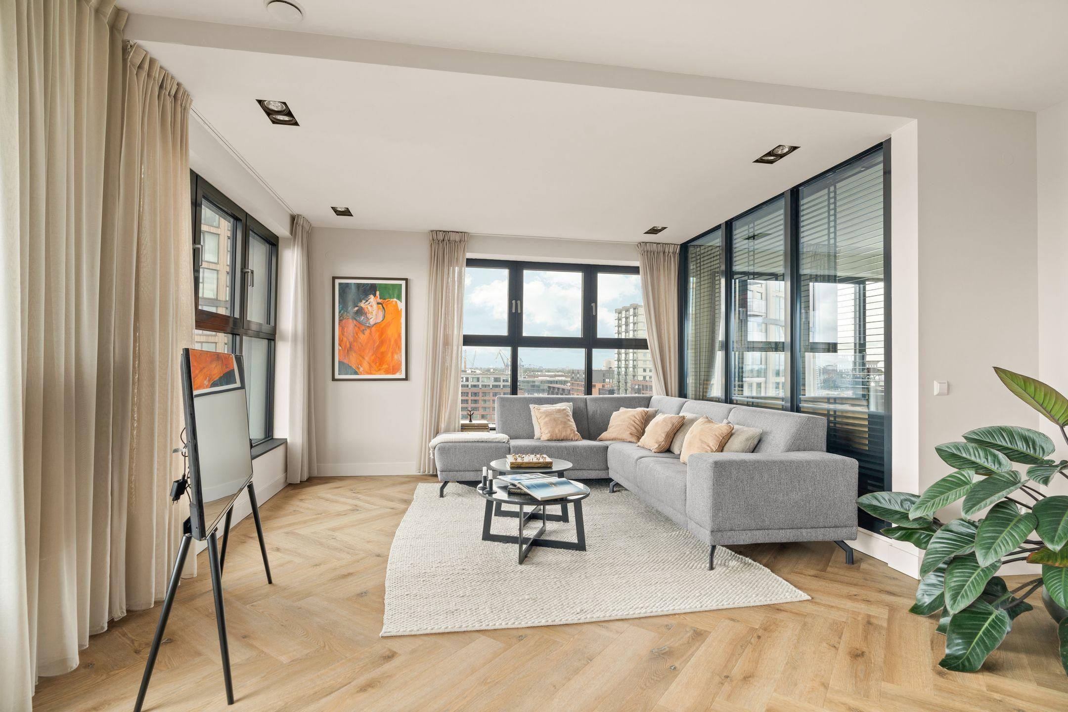 View photo 1/36 of apartment in Amsterdam