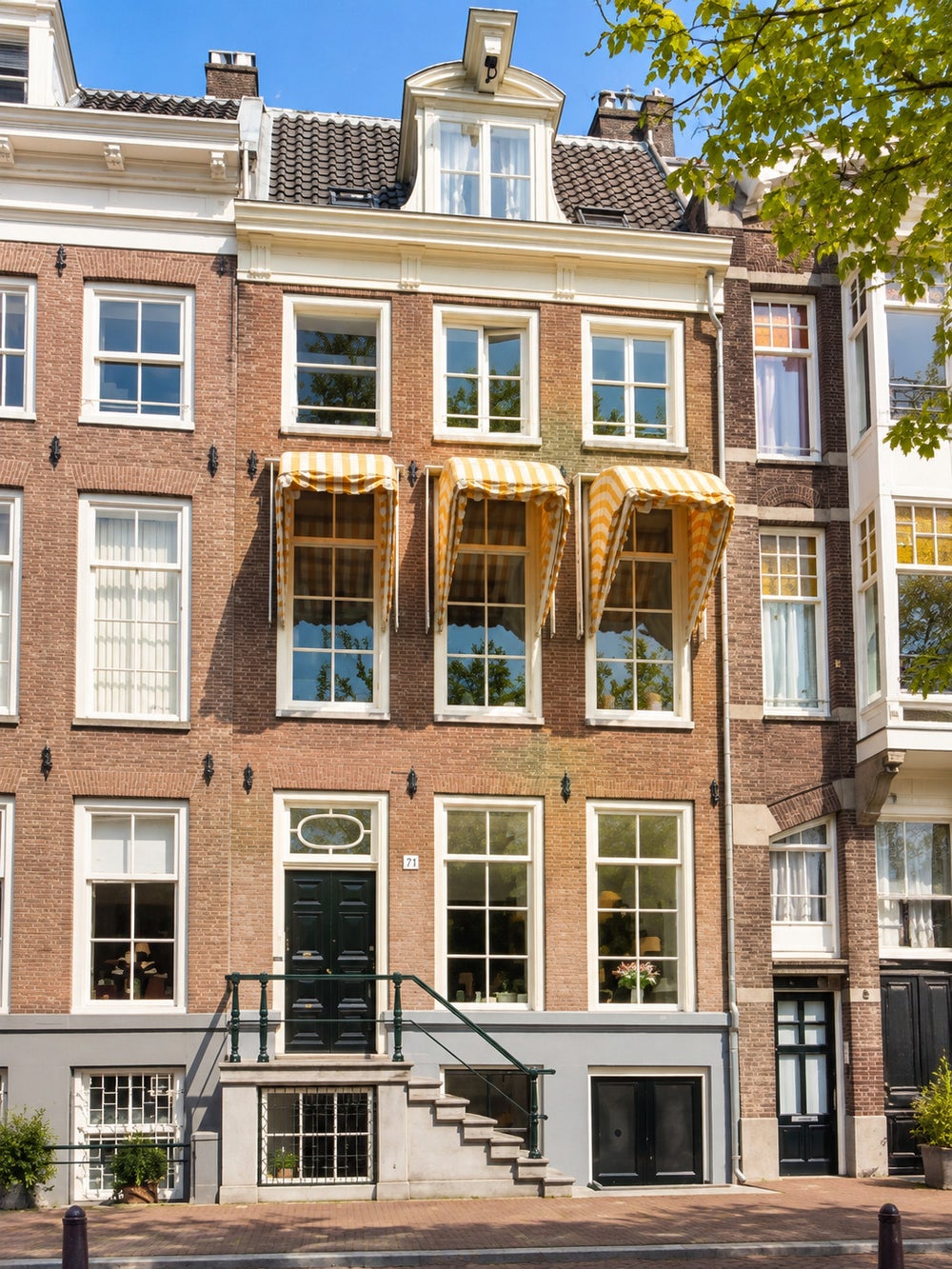 studios for rent on Amstel