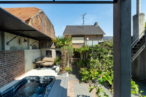 16tuin