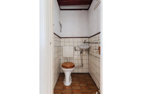 24toilet2