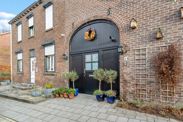 Woonhuis aan de Julianastraat 10a in Urmond