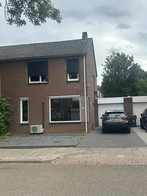 Woonhuis aan de Dassenkuillaan 76 in Geleen