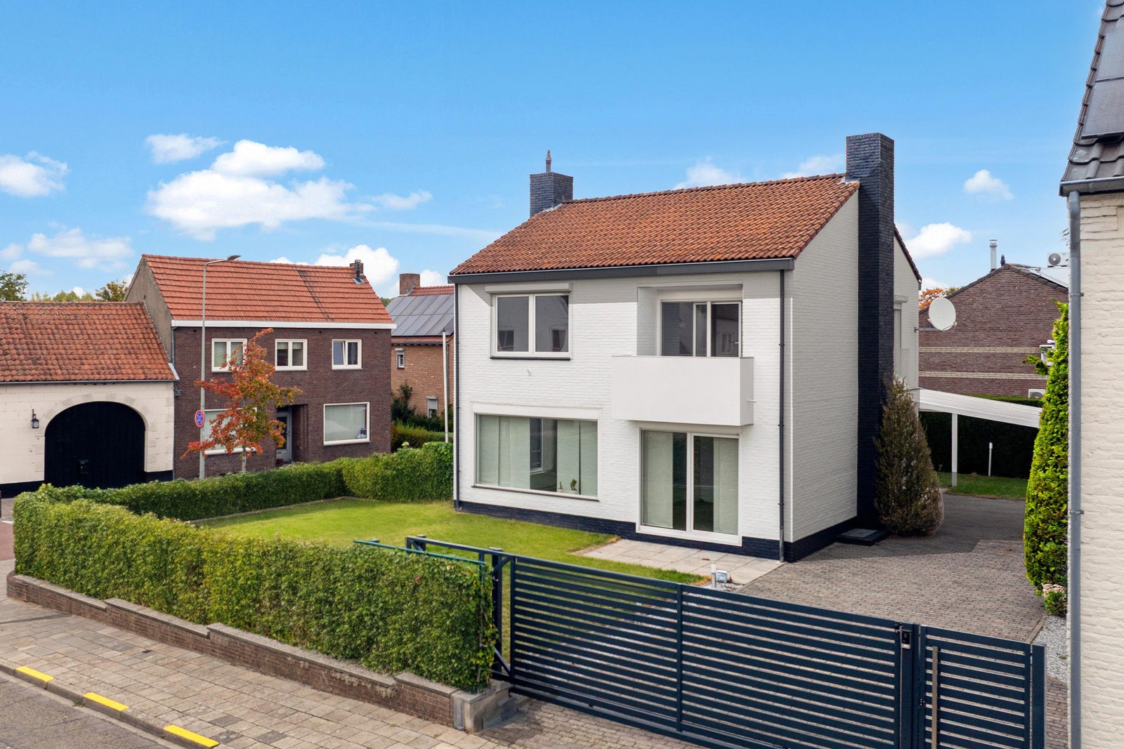 Woonhuis aan de Kleine Kommel 1 in Munstergeleen