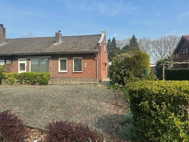 Woonhuis aan de Houtmanstraat 14 in Geleen
