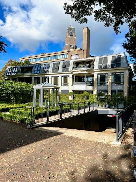 View photo 1/40 of apartment in 's-Gravenhage