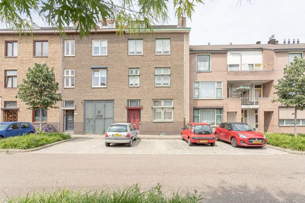 homes for rent on Willem Vliegenstraat