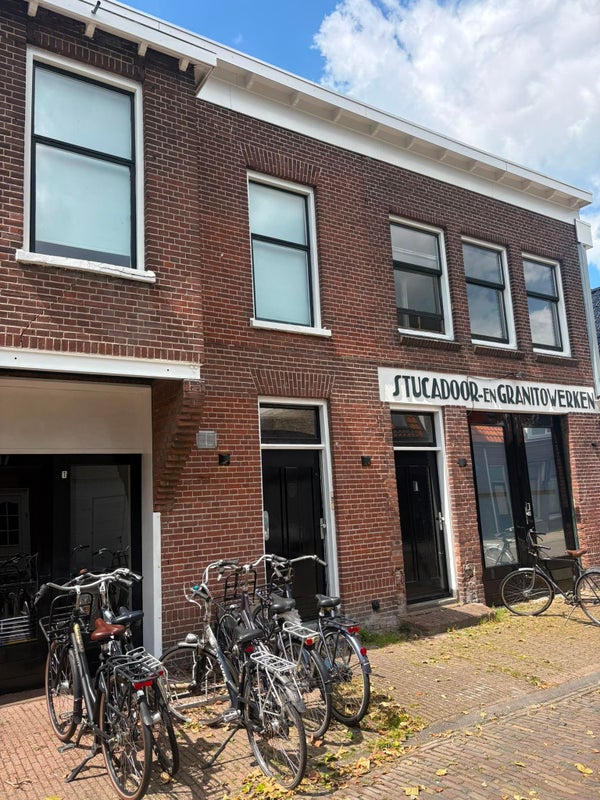 Oeverstraat 1, Leeuwarden