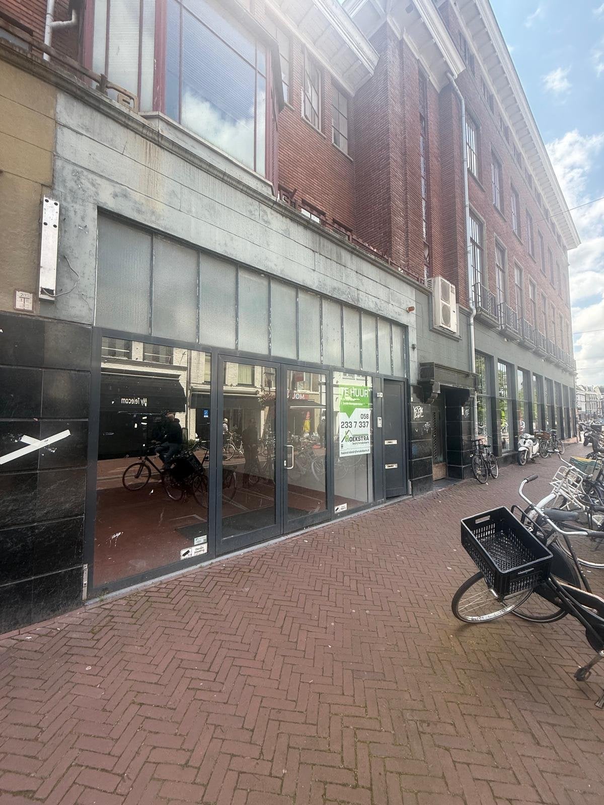 View photo 1/8 of house in Leeuwarden