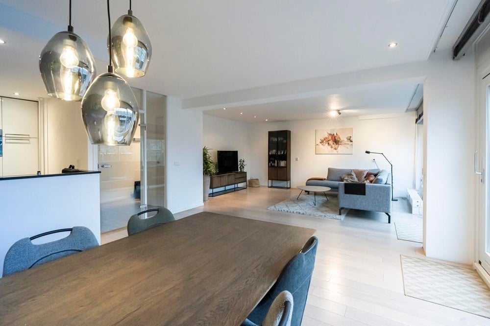 Rent Apartment with external access Adriaan van Bergenstraat, Breda?