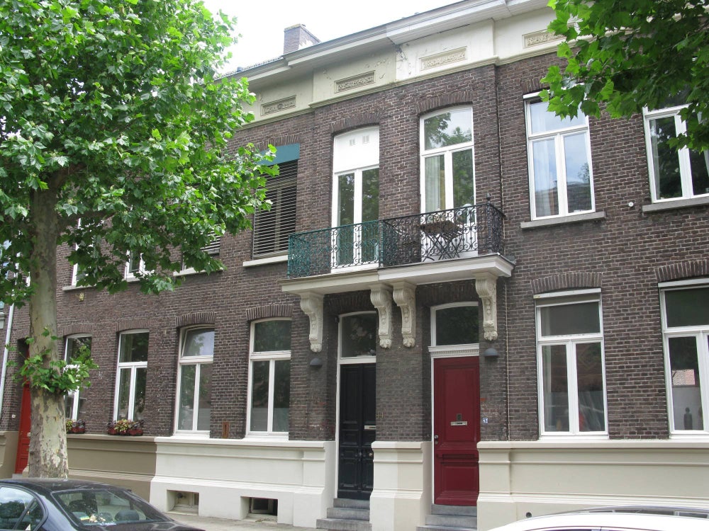 Bekijk foto 1/8 van house in Roermond