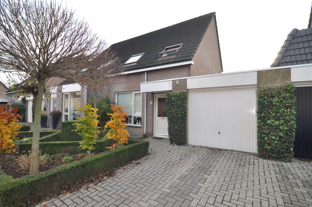 Bekijk foto 1/20 van house in Veldhoven