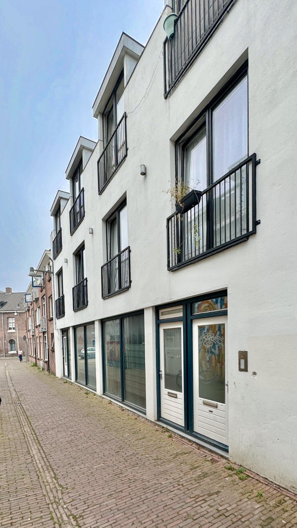 studios for rent on Stallingstraat