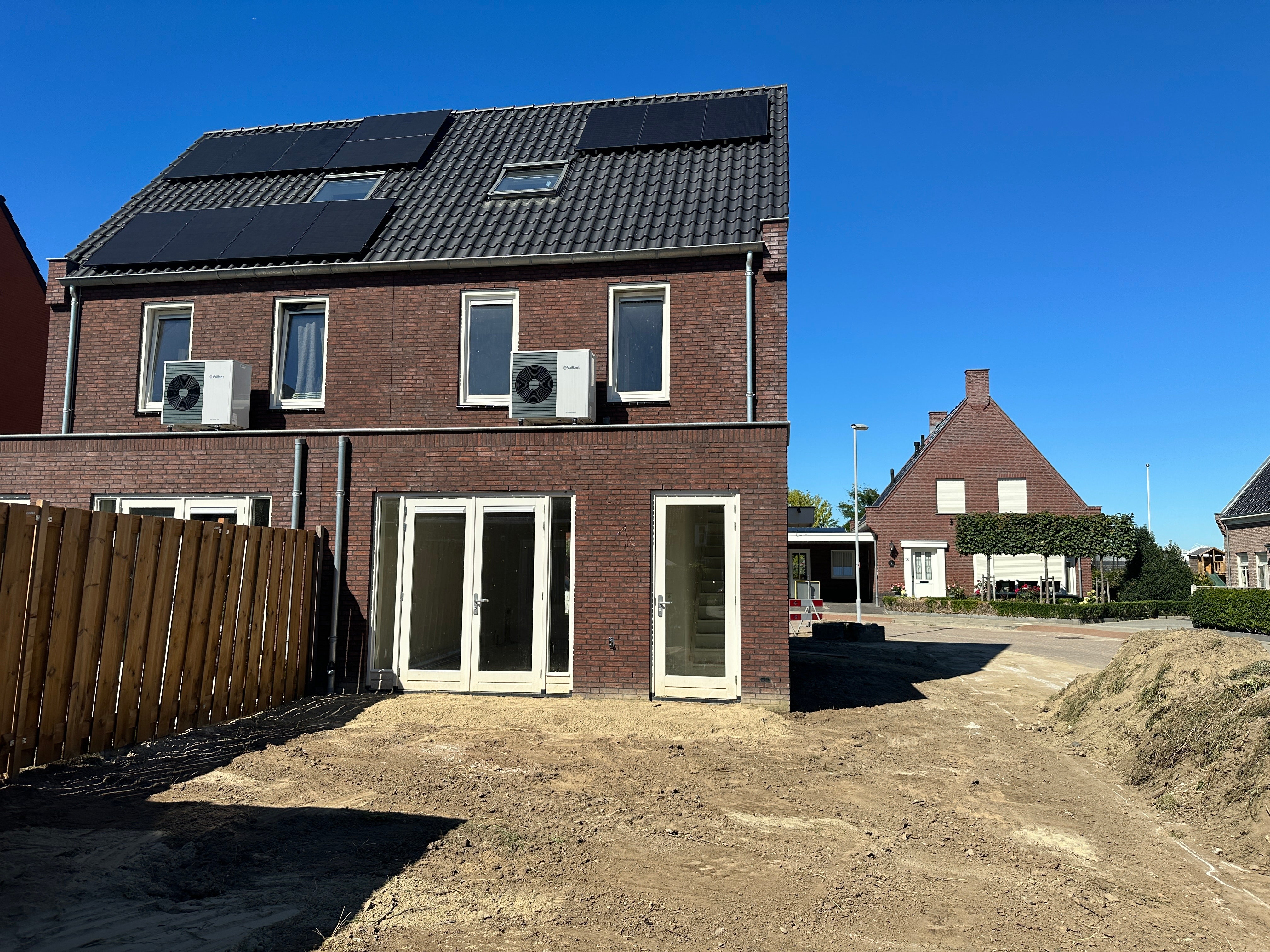 woonhuis in Poederoijen