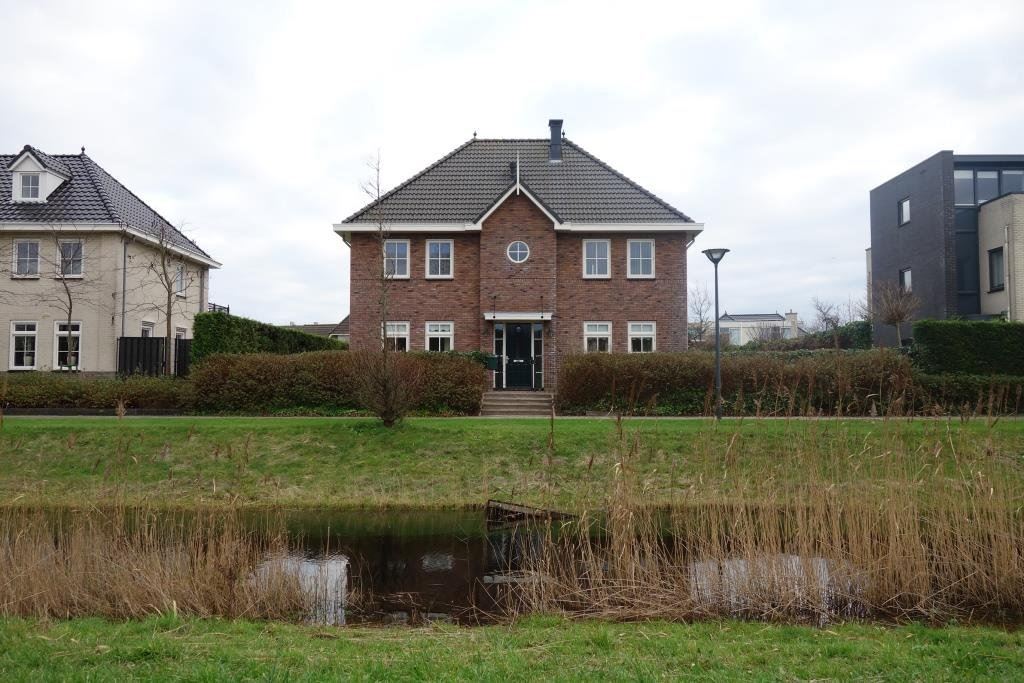 Woonhuis in Hoofddorp met 6 kamers