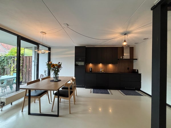 3 bedrooms House Surface Area: 162m2 Furnished Available from: 2026-12-01