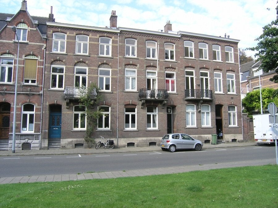 free-sector-houses for rent on Sint Pieterskade