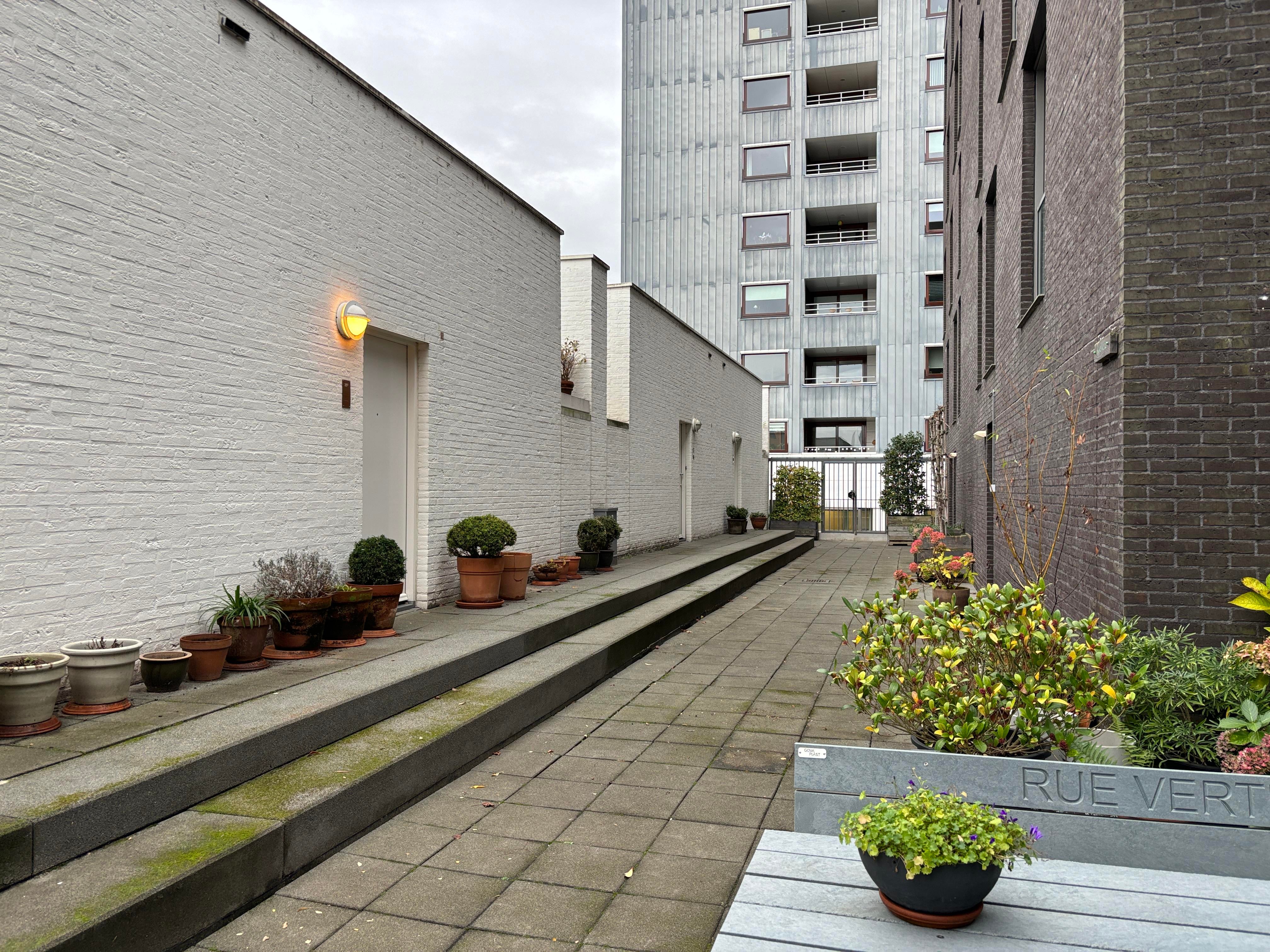 free-sector-houses for rent on Hoge Barakken
