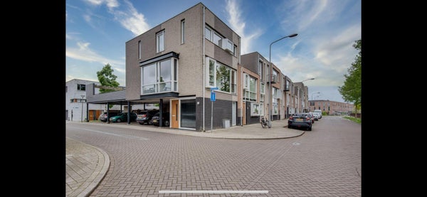 private-rentals for rent on De Groote Rede