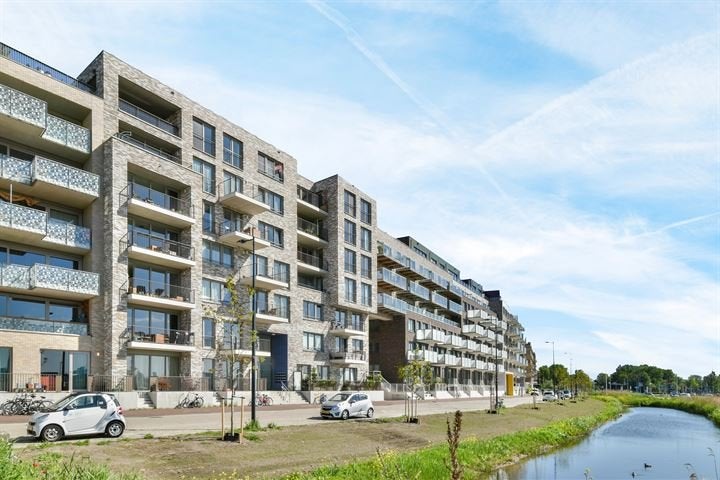 apartments for rent on Mary van der sluisstraat 230