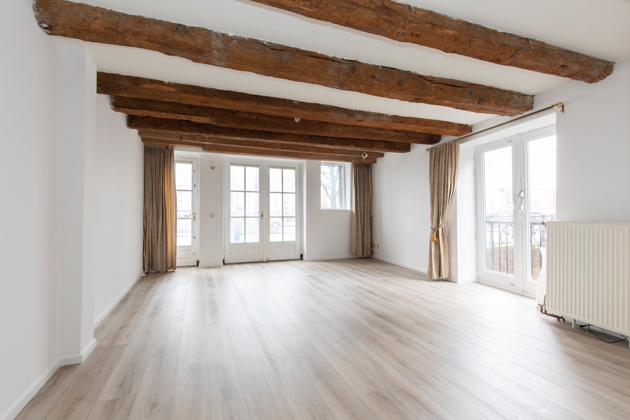 View photo 1/41 of apartment in Amsterdam