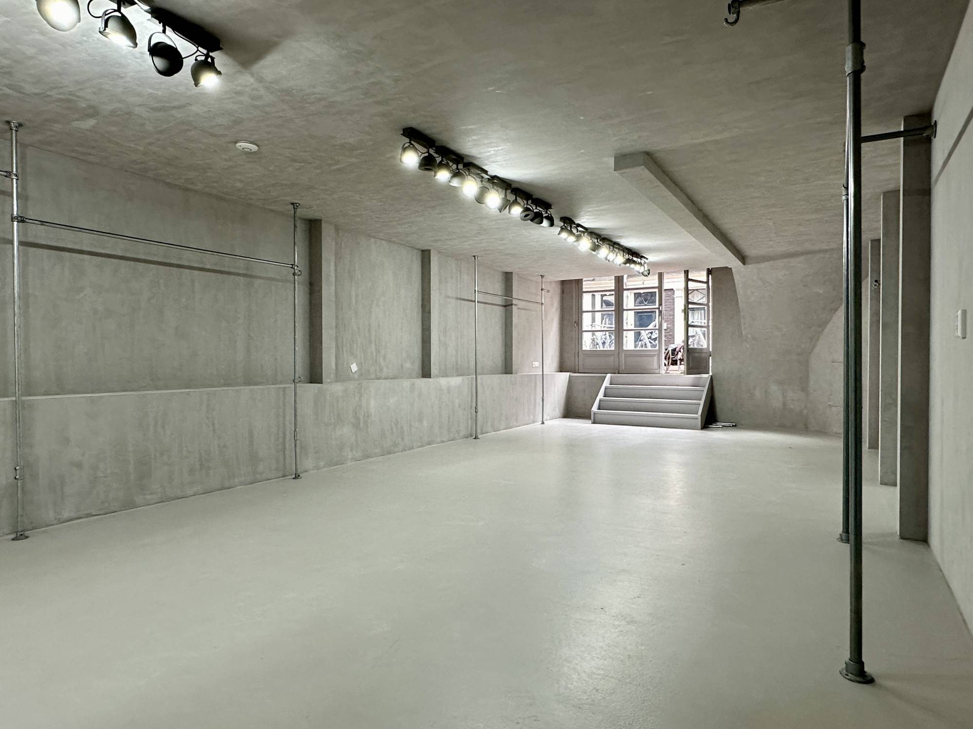 View photo 1/25 of house in Amsterdam