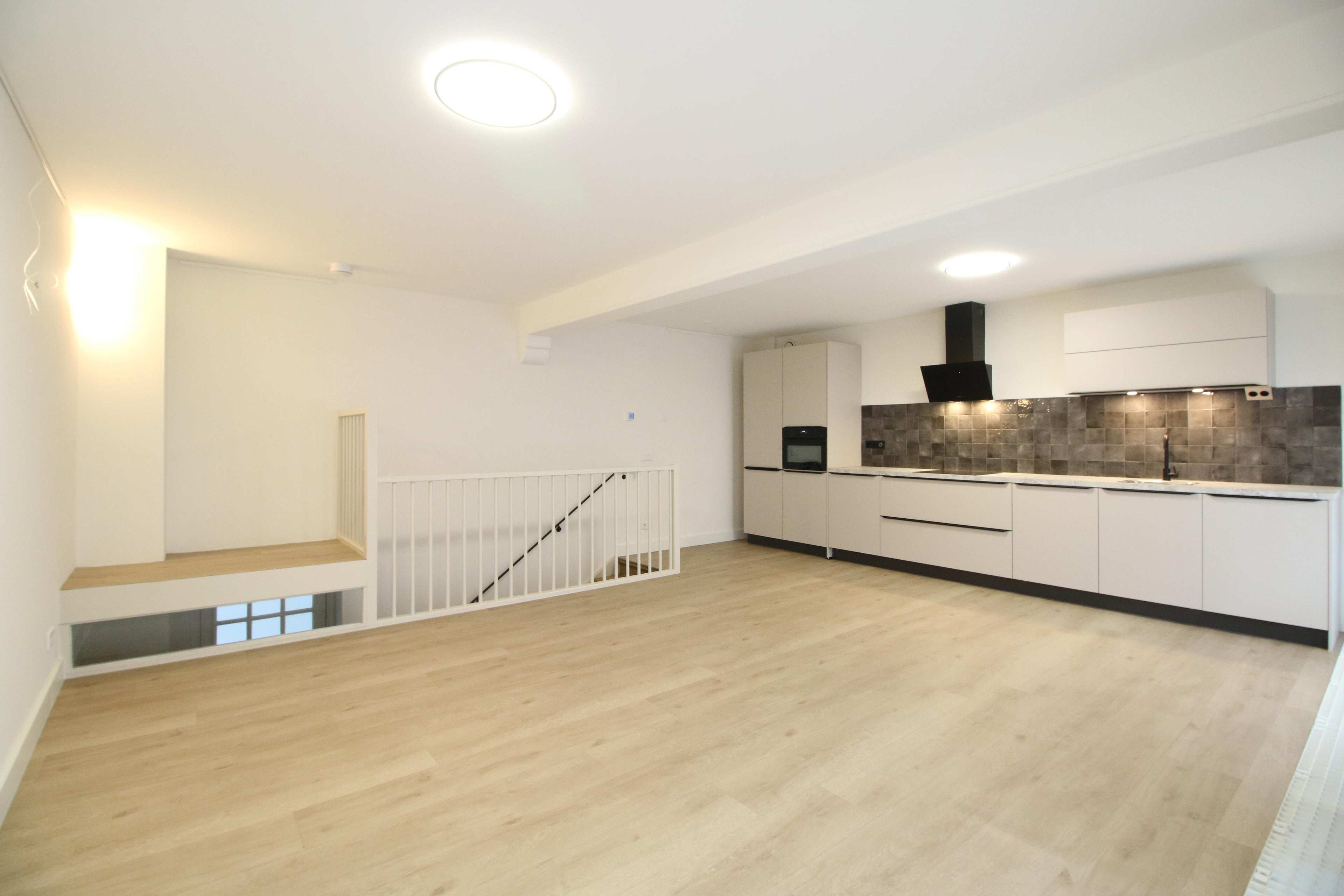 Bekijk foto 1/17 van apartment in Dordrecht