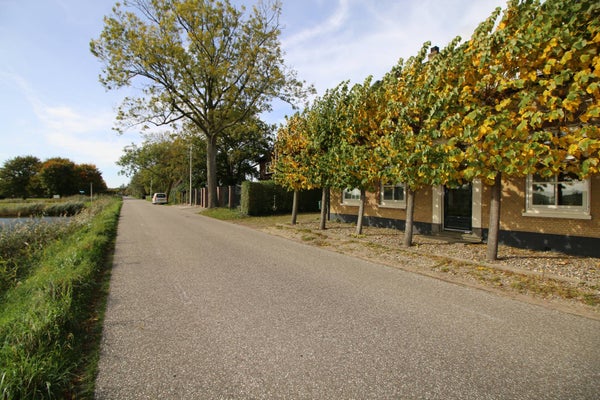 Achterambachtseweg, Hendrik-Ido-Ambacht