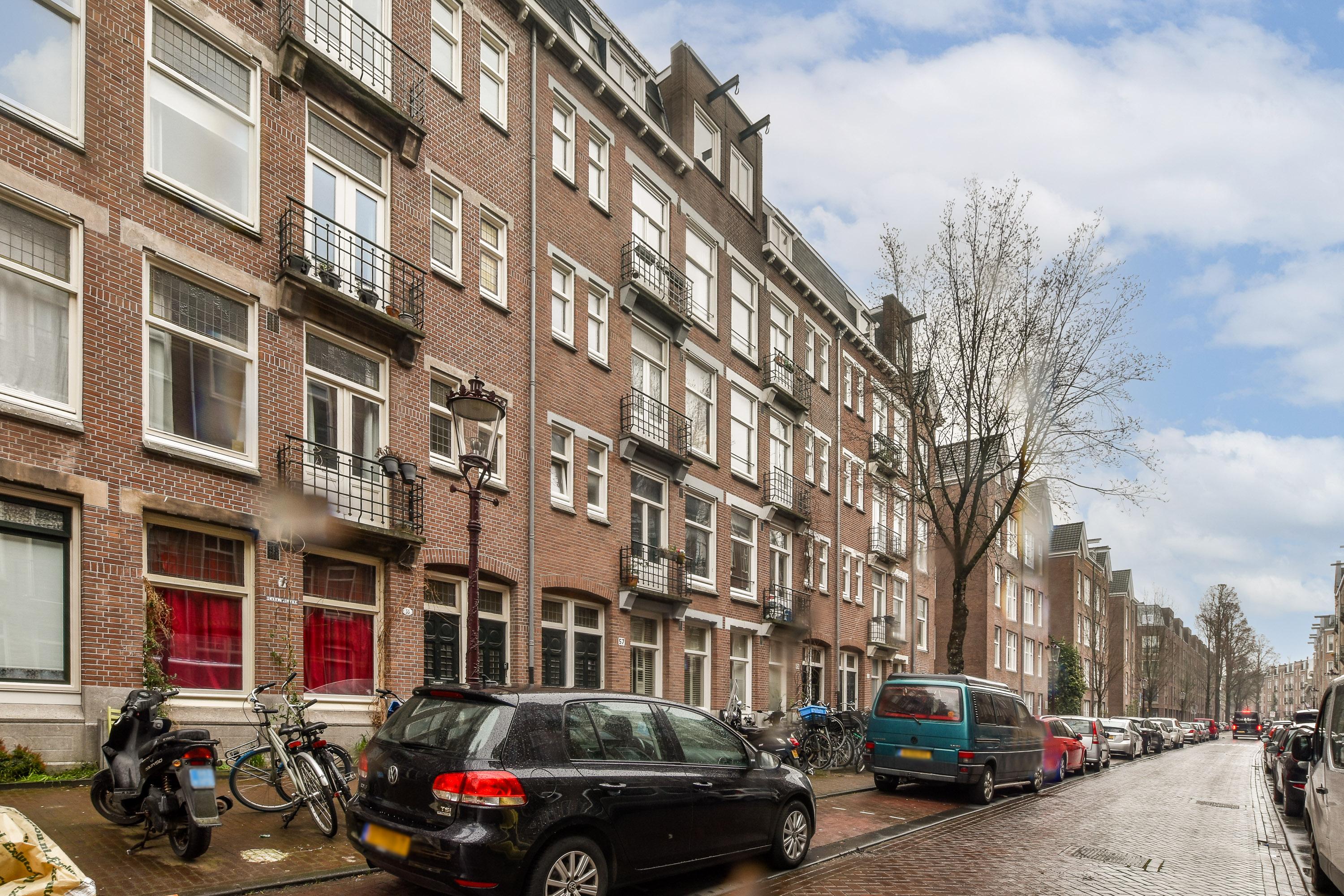 Bekijk foto 1/42 van apartment in Amsterdam