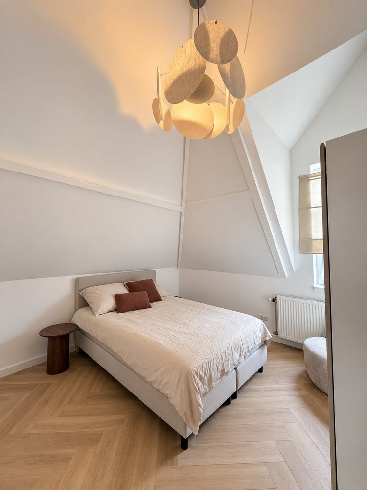 Gouvernestraat 4