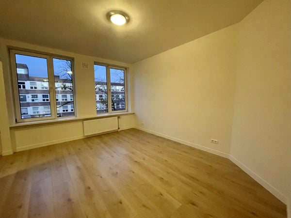 huurwoningen te huur op Hoofdweg