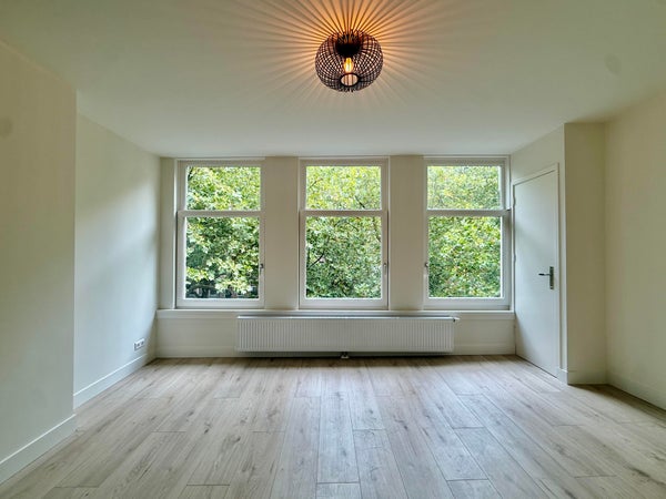 free-sector-houses for rent on Van Oldenbarneveldtplein