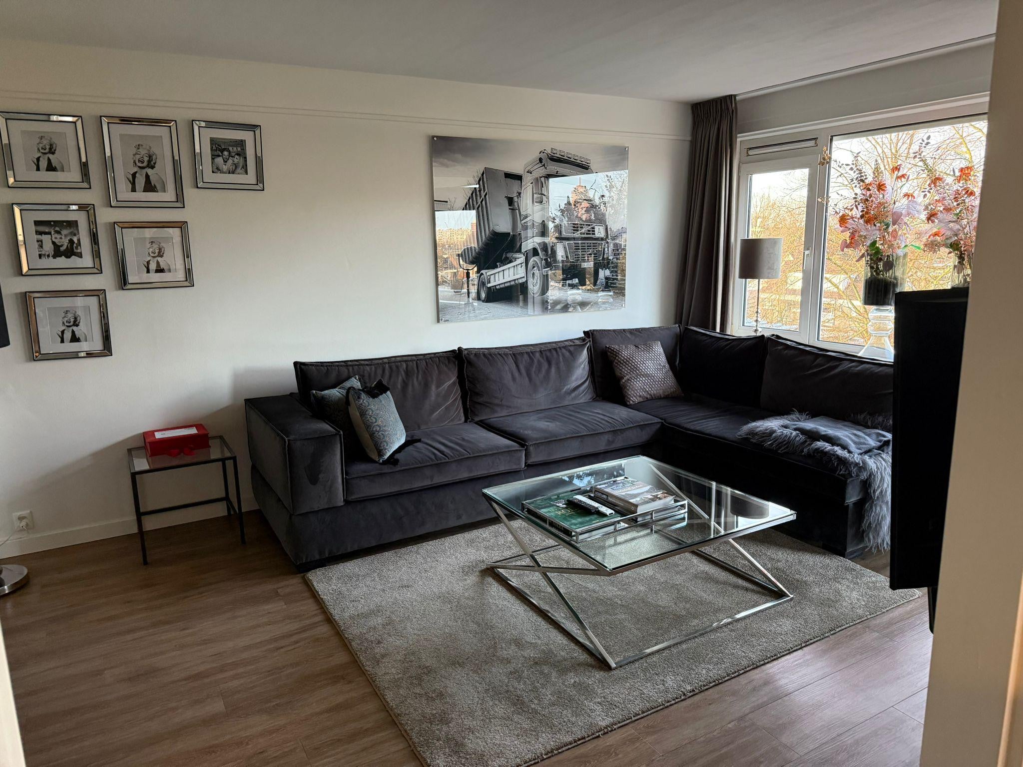 J.J. van Deinselaan 276 Enschede